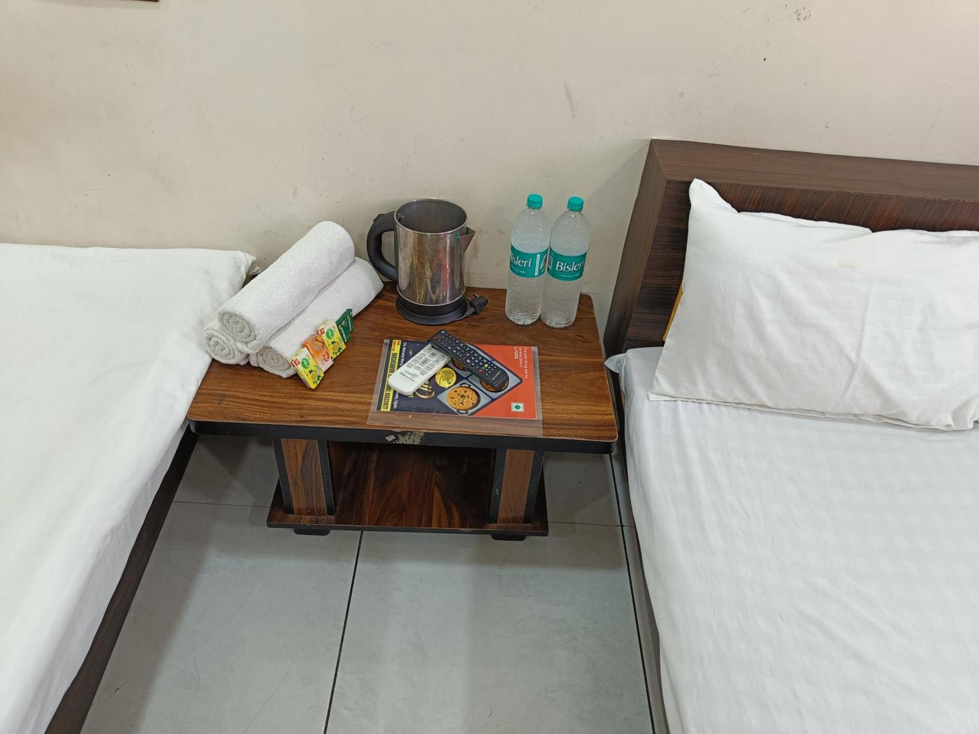 Hotel S Tower Ujjain Eksteriør billede