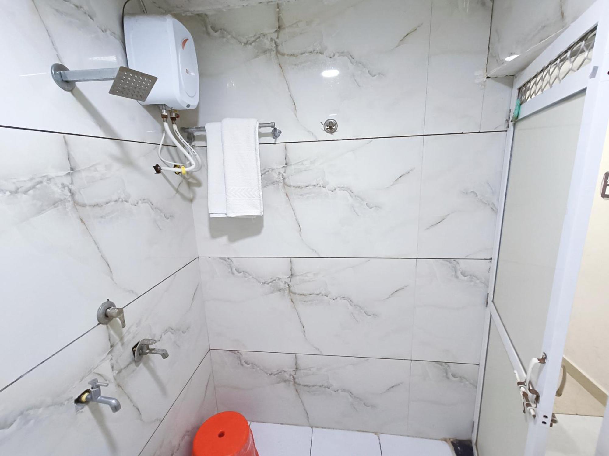 Hotel S Tower Ujjain Eksteriør billede